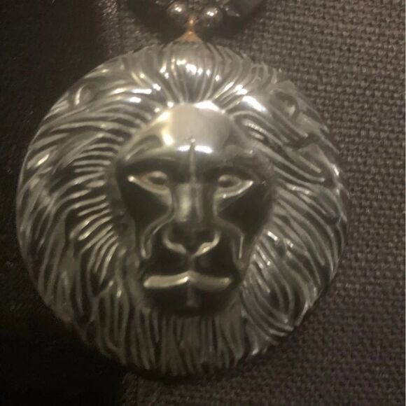 Handmade Black Ice Lion Head  Natural Beaded Necklace - Picture 5 of 6